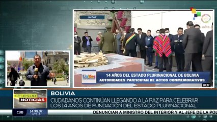 Bolivianos continúan llegando a la Paz para celebrar los 14 años del Estado Plurinacional