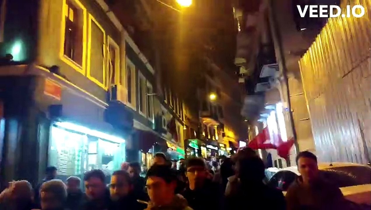 İstanbul'da İsveç Başkonsolosluğu'na yürüdüler: 'Yaşasın şeriat' ve 'tek yol şehadet' sloganları