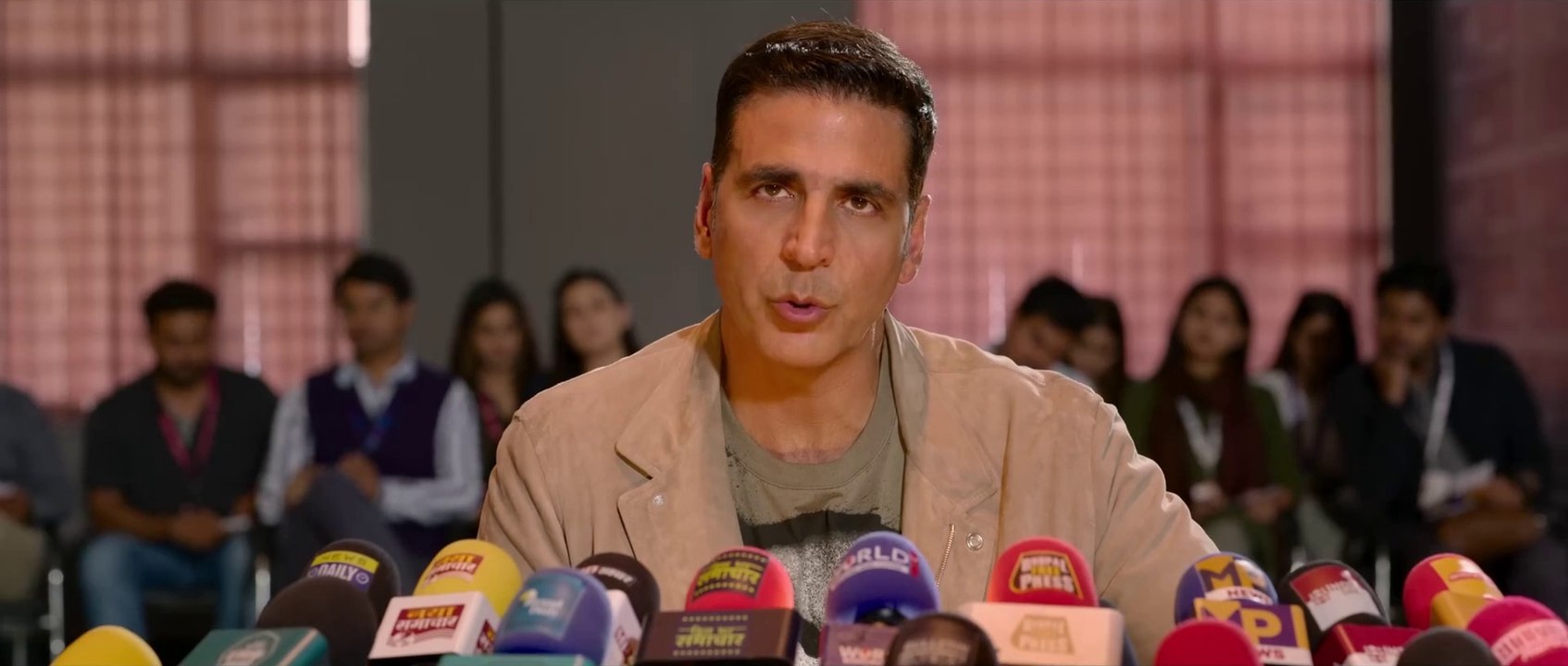 SELFIEE Official Trailer - Akshay Kumar, Emraan, Nushratt, Diana - Raj Mehta - In Cinemas Feb 24