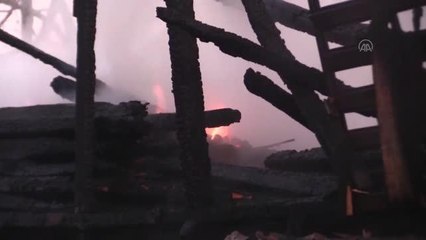 Samanlıkta çıkan yangında 1 kişi dumandan etkilendi