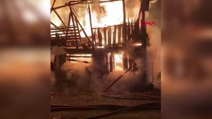 ALEV ALEV YANAN AHIRDAN HAYVANLAR, SON ANDA KURTARILDI