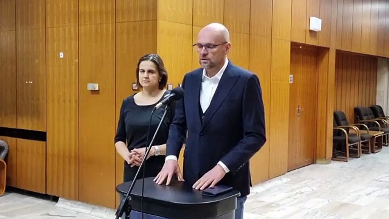 ZÁZNAM: Bývalá koalícia sa dohodla na zmene ústavy a termíne volieb  (R. Sulík)