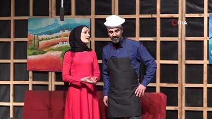 Zazaca tiyatro oyunu ilgi gördü