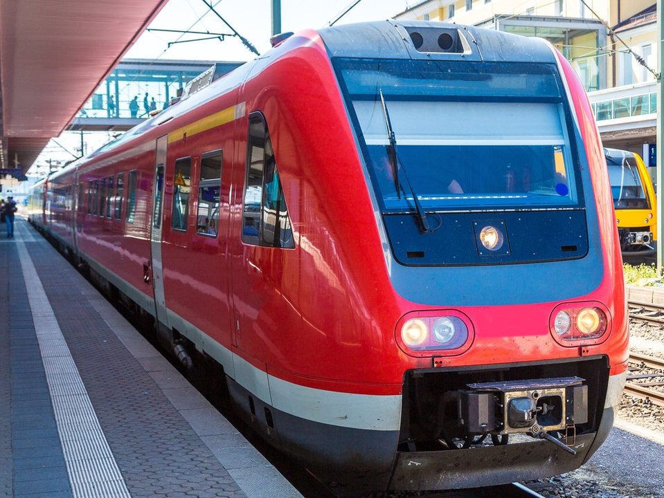 49-Euro-Ticket: Bundesländer nennen Schuldigen für Verspätung