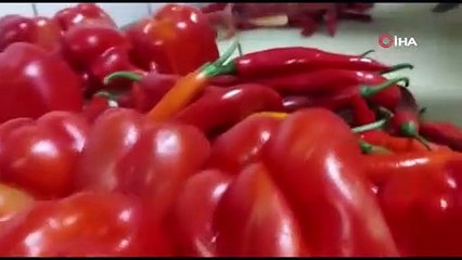 Diyarbakır’ın biber reçeli dünyaya açılmak için sofralarda yerini aldı