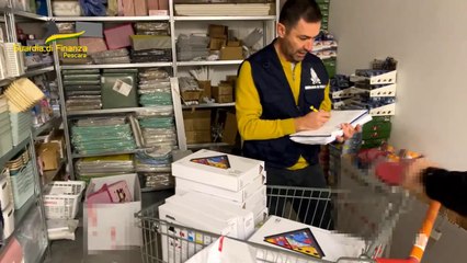 Pescara: Sequestrati 317mila prodotti contraffatti Made in China