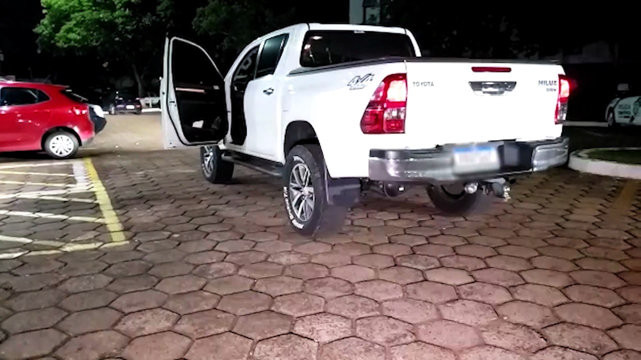 Hilux tomada de assalto no Santo Onofre é recuperada pela Polícia Militar