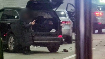 연휴 고속도로 다중 추돌 사고...마트에선 오수가 '콸콸' / YTN