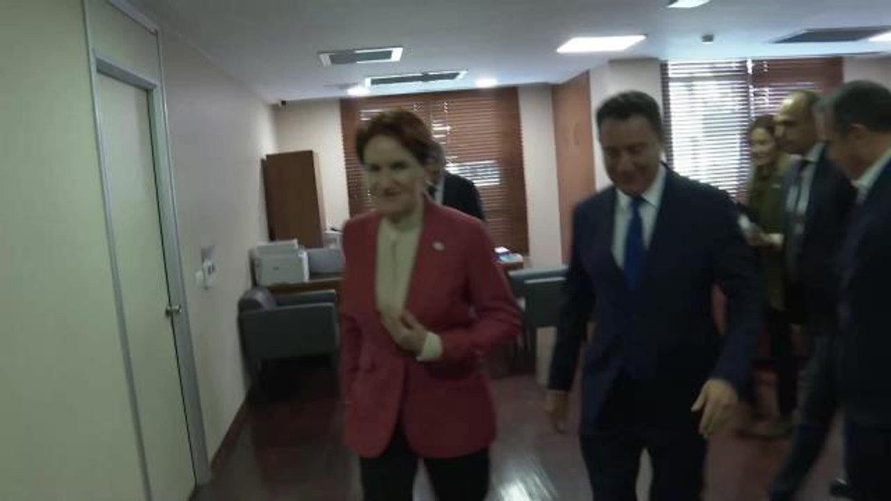 Meral Akşener, Altılı Masa Toplantısı Öncesinde Ali Babacan'ı Ziyaret Etti