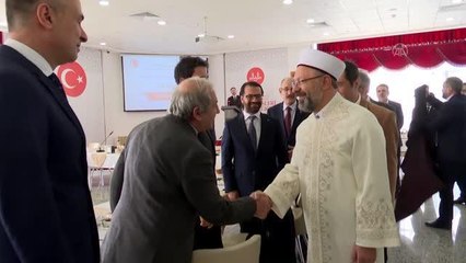 Erbaş: "İnançlara saygı noktasında "ikiyüzlü" olduklarını bir kez daha gösterdiler"