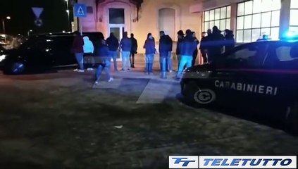 Video News - MUORE MENTRE ATTRAVERSA I BINARI