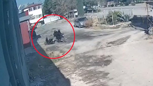 Denizli'de kuryeden 3 milyon liralık çek çalan 2 şüpheli, İstanbul'da yakalandı