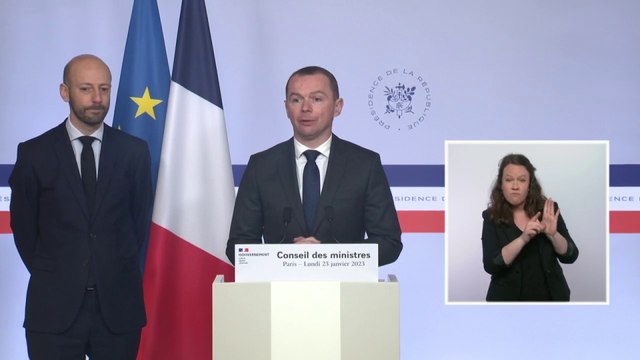 Carrières longues, index seniors, petites retraites… l’exécutif détaille sa réforme des retraites