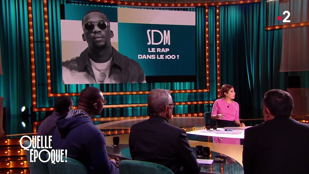 Roselyne Bachelot sur le plateau de Quelle époque !