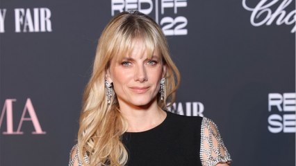 GALA VIDEO - Mélanie Laurent trompée ? Un célèbre acteur met les pieds dans le plat !