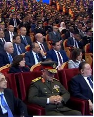 السيسي- القدر شاء إن الدنيا تبقى كده الـ3 سنين الأخيرة.. وممكن تستمر شوية.. طيب هنعمل إيه؟