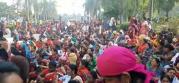 Anganwadi workers reached to protest with small children