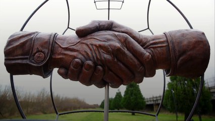 Historic Christmas Truce of 1914: A Moment of Peace Amid WWI 🎄