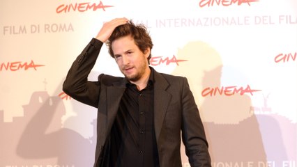 GALA VIDEO - Guillaume Canet “exécrable” : ce jour où il a “pété un câble” sur le tournage des Petits Mouchoirs