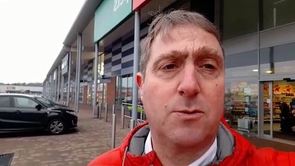 Télécharger la video: Sunderland residents give 'full support' to NEAS strike and slam Government's proposed 'anti-strike' bill