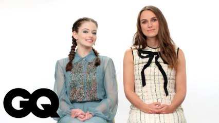 Keira Knightley y Mackenzie Foy responden lo más popular de Google