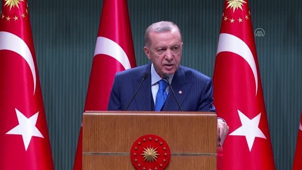Cumhurbaşkanı Erdoğan: "Geçmişte kendi krizleri içinde boğulup kalan Türkiye'den, küresel krizleri fırsata dönüştürebilen Türkiye günlerine geldik"