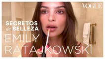 Emily Ratajkowski tiene el secreto de maquillaje para lograr un efecto bronceado