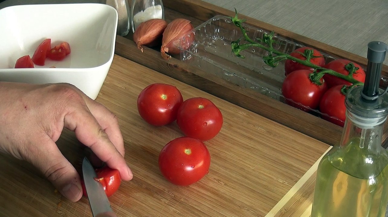 FFB-Küchentipp: 'Klassischer Tomatensalat'