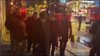 BEYOĞLU'NDA KİLİSENİN LOJMAN KISMINDA YANGIN ÇIKTI, MAHSUR KALAN 4 KİŞİ KURTARILDI açıklamalar