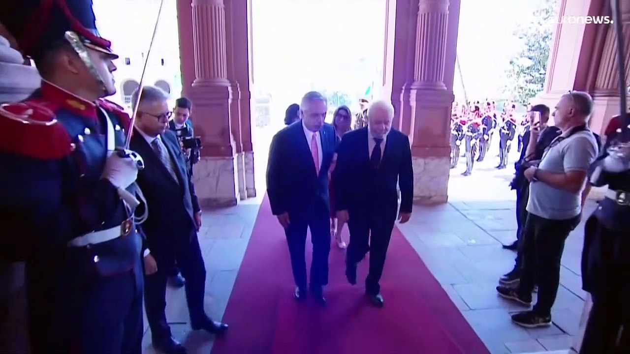 Brasilien will die Welt umarmen: erste Auslandsreise führt Präsident Lula nach Argentinien