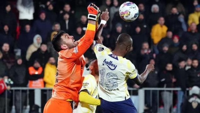 Ümraniyespor'dan Fenerbahçe maçı sonrası bomba gönderme! Beğeni yağmuruna tutuldu