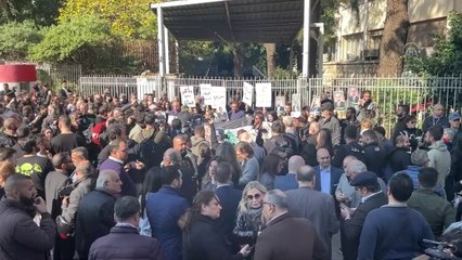 Beyrut Limanı patlaması soruşturmasının engellenmesi protesto edildi