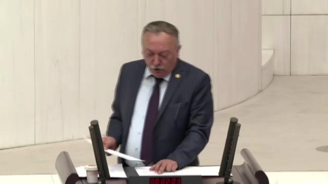 Tacettin Bayır'dan İktidara Erdal Bakkal Göndermesi: Mahalle Kültürünün Mihenk Taşı Olan 'Bakkal Amca' Kavramını Korumak Yerine Kapatılmasına...