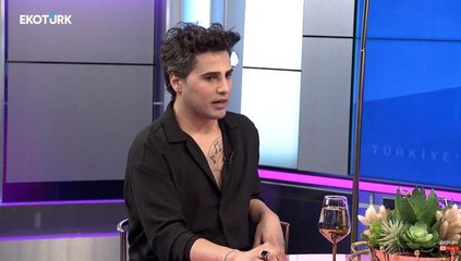 Demet Akalın'ın eski vokali Ömer Topçu'dan olay sözler. En büyük şanssızlığım, kariyerimi dibe sürükledi