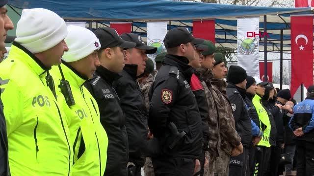 Şehit Emniyet Müdürü Gaffar Okkan, mezarı başında anıldı