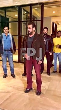 Salman Khan, Aishwarya Rai Bachchan, Abhishek Bachchan and other Bollywood celebs attend Subhash Ghai's birthday party