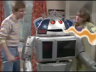 Metal Mickey (1980) S04E01 - Maturity Mickey - Good Quality