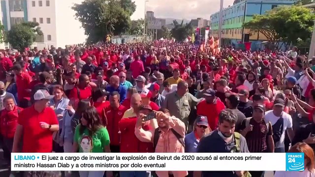 Defensores y detractores de Maduro marcharon durante el 65 aniversario de la democracia venezolana