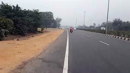 आकाश में छाई बादलों की घटा, हल्की हुई बूंदाबांदी