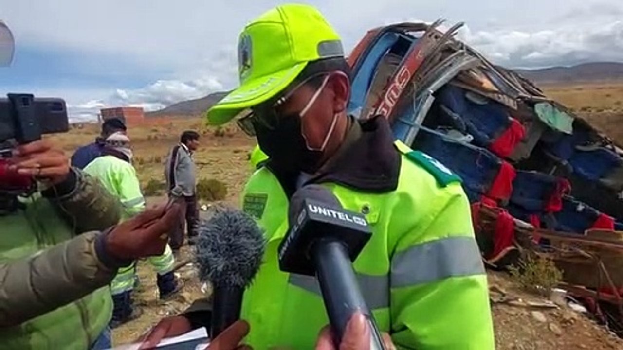 Suben a cuatro los fallecidos del accidente de bus, el chofer y ayudante se dieron a la fuga