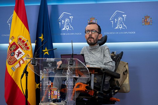 Vídeo | Echenique reconoce que nunca se imaginaron que Alberto Rodríguez acabaría con Errejón y Baldoví