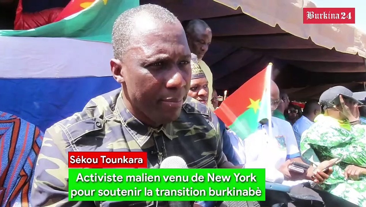 L'activiste malien Sekou Tounkara s'invite à un meeting de soutien à la Transition burkinabè