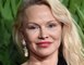 « Elle abusait de moi » : les bouleversantes confidences de Pamela Anderson sur sa baby-sitter