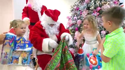 Diana, Roma and Nastya celebrate the New Year