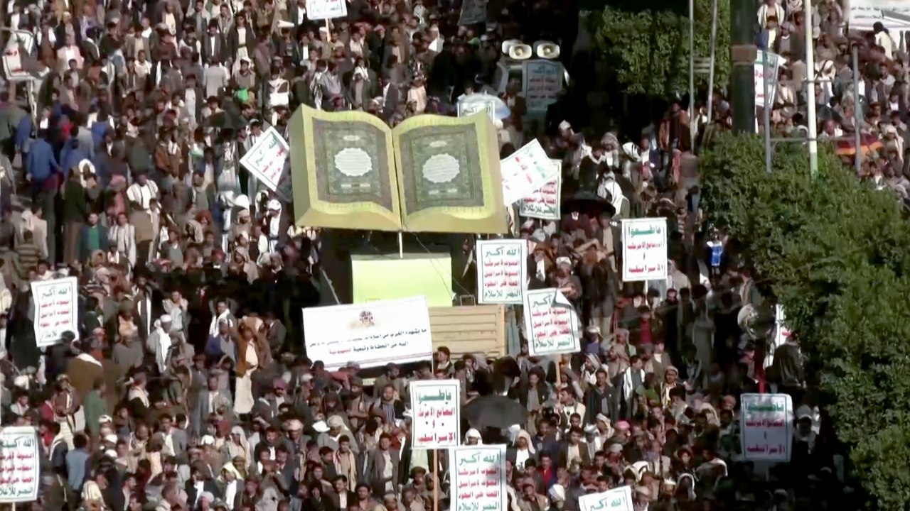 حرق المصحف الشريف في ستوكهولم يؤجج غضبا عارما في العالم الإسلامي