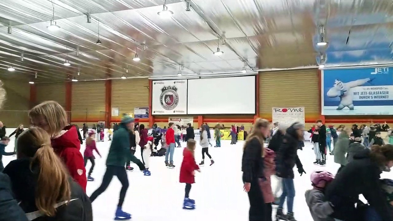 Eisbahn (20230115_153421)