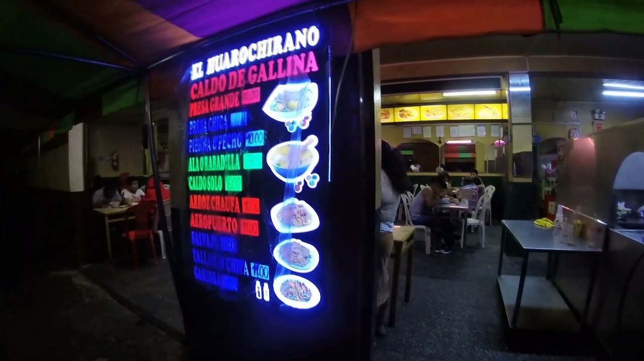 CARPA GIGANTE De COMIDA PERUANA Caldo De Gallina Y Chifa El Huarochirano