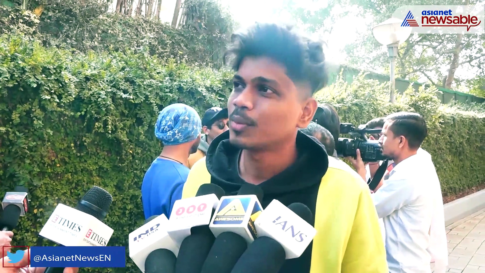 Pathaan public review: Shah Rukh, Deepika Padukone's film gets thumbs up; fans go gaga over Salman Khan -Watch