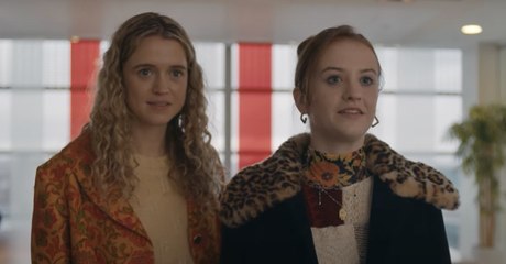 Extraordinary (Disney+) : la bande-annonce de cette série drôle et cash que vous allez adorer (VOSTFR)