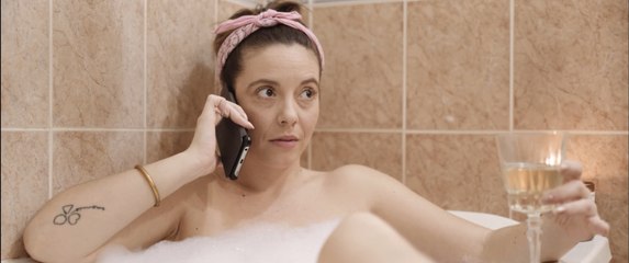 Tinder Surprise: Une rencontre inoubliable ✨